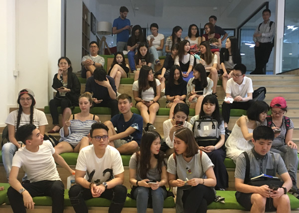 香港中文大学与和壹设计进行面对面访谈